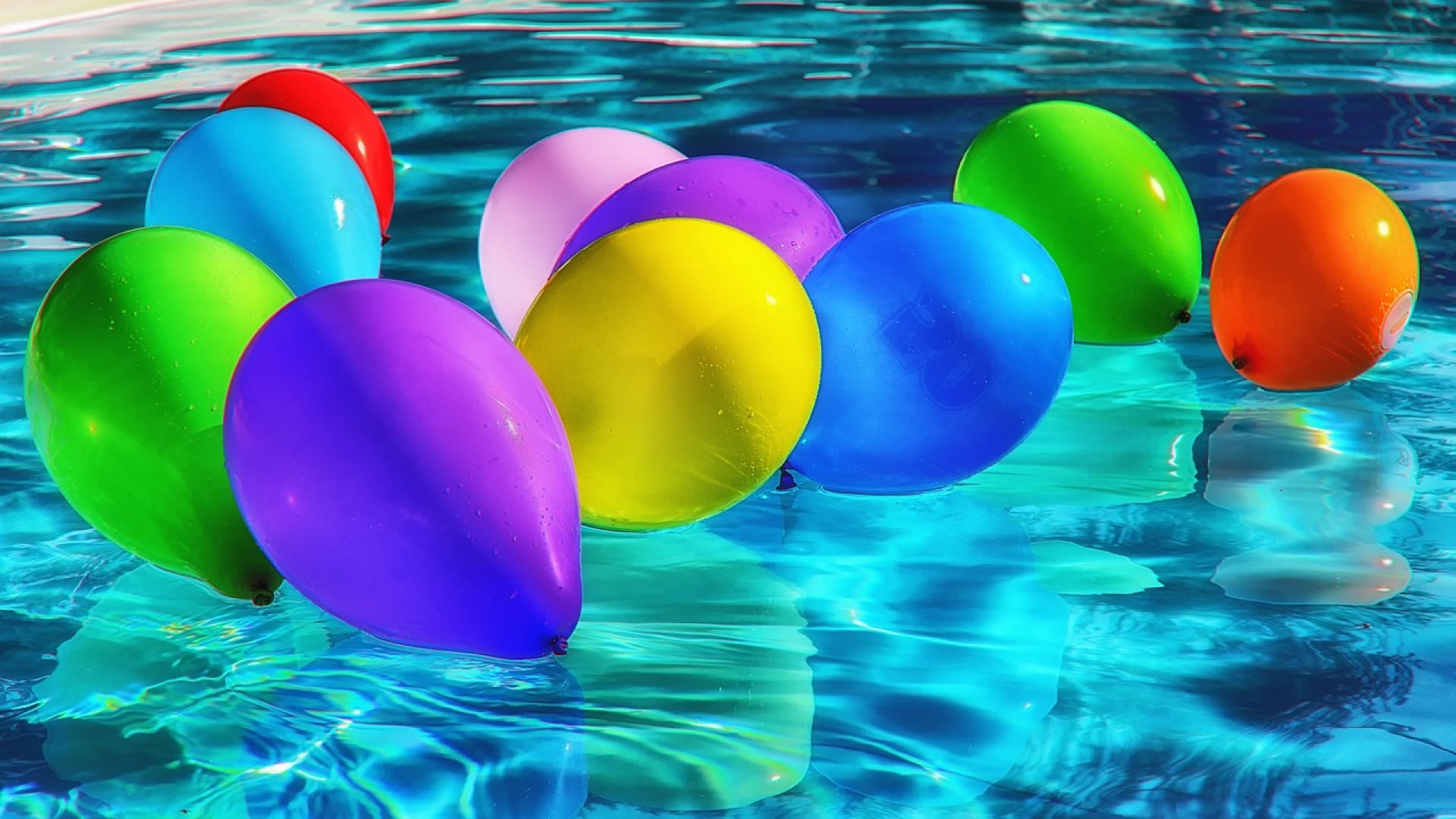 Quels sont les accessoires indispensables pour une piscine ?