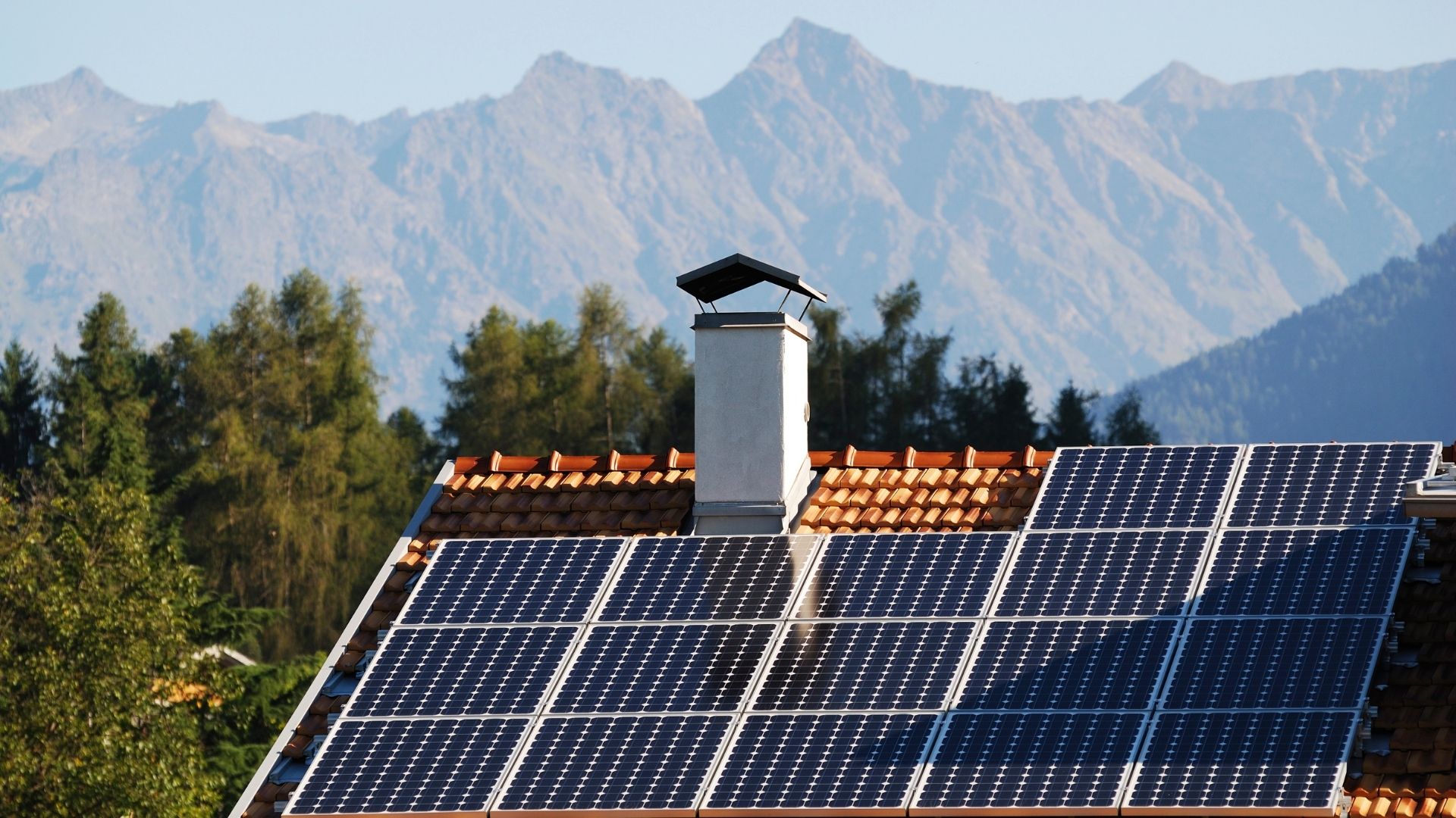 un panneau solaire photovoltaïque