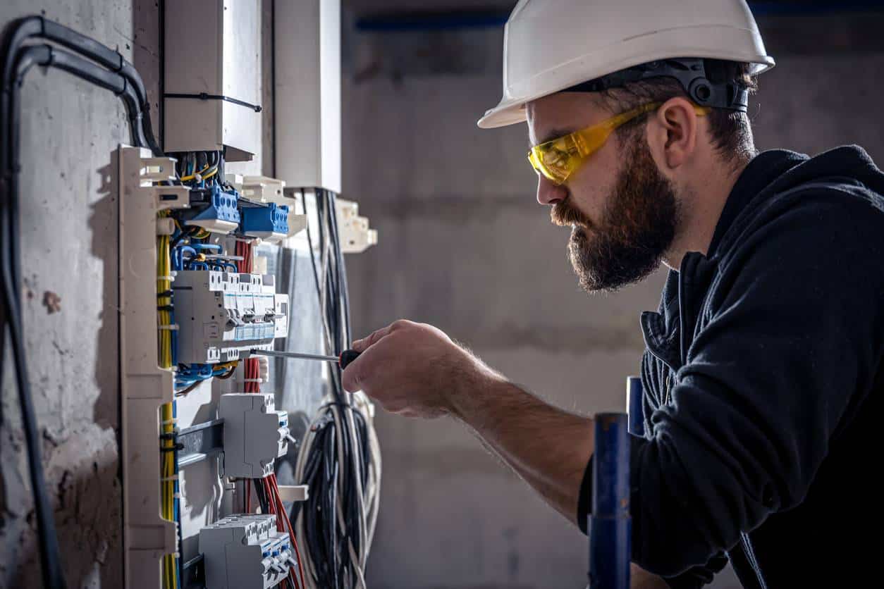 comment choisir un bon électricien 