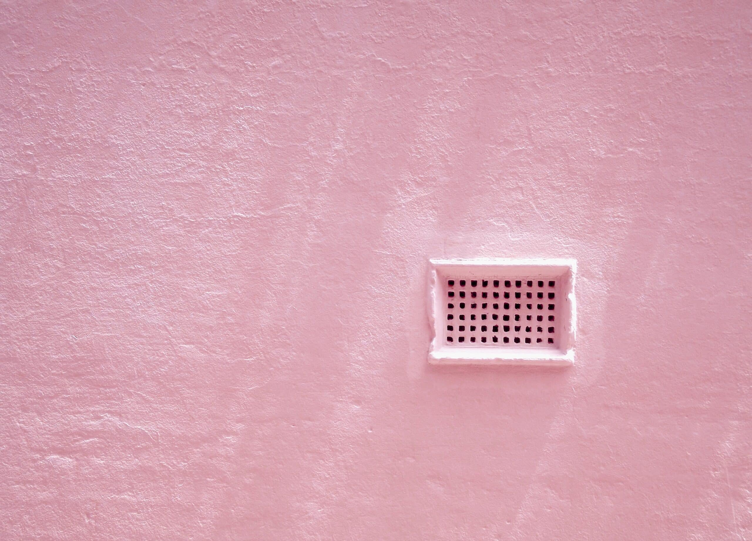 pink wall with brick air vent 2022 11 15 16 47 53 utc