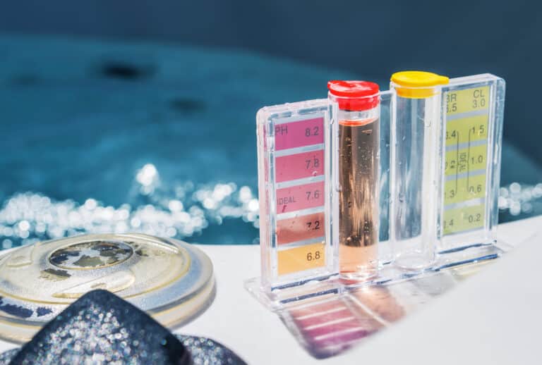swimming pool water chlorine and ph level test