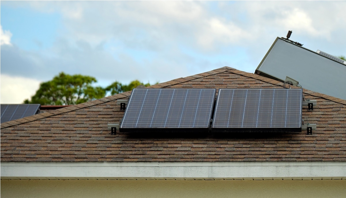 residential house with rooftop covered with solar 2023 09 20 08 30 20 utc