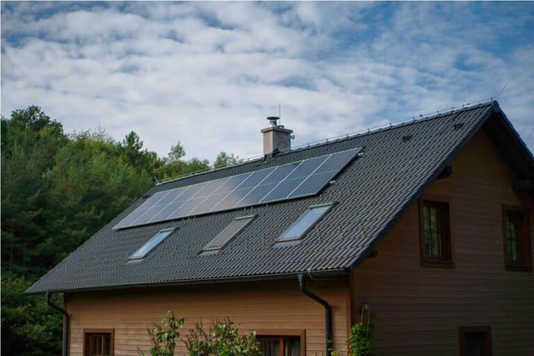 Prix Installation Panneau Solaire : Coût, Rentabilité et Aides Financières