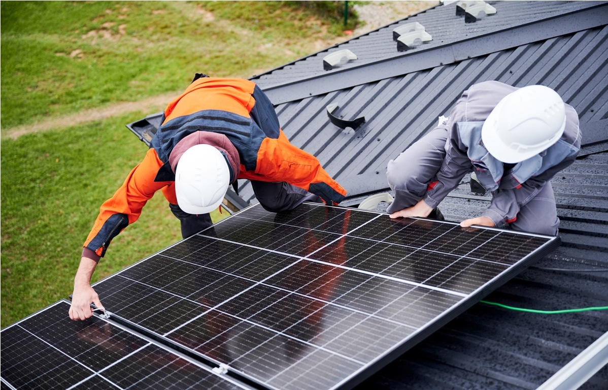 technicians installing photovoltaic solar panels o 2023 09 29 17 18 14 utc