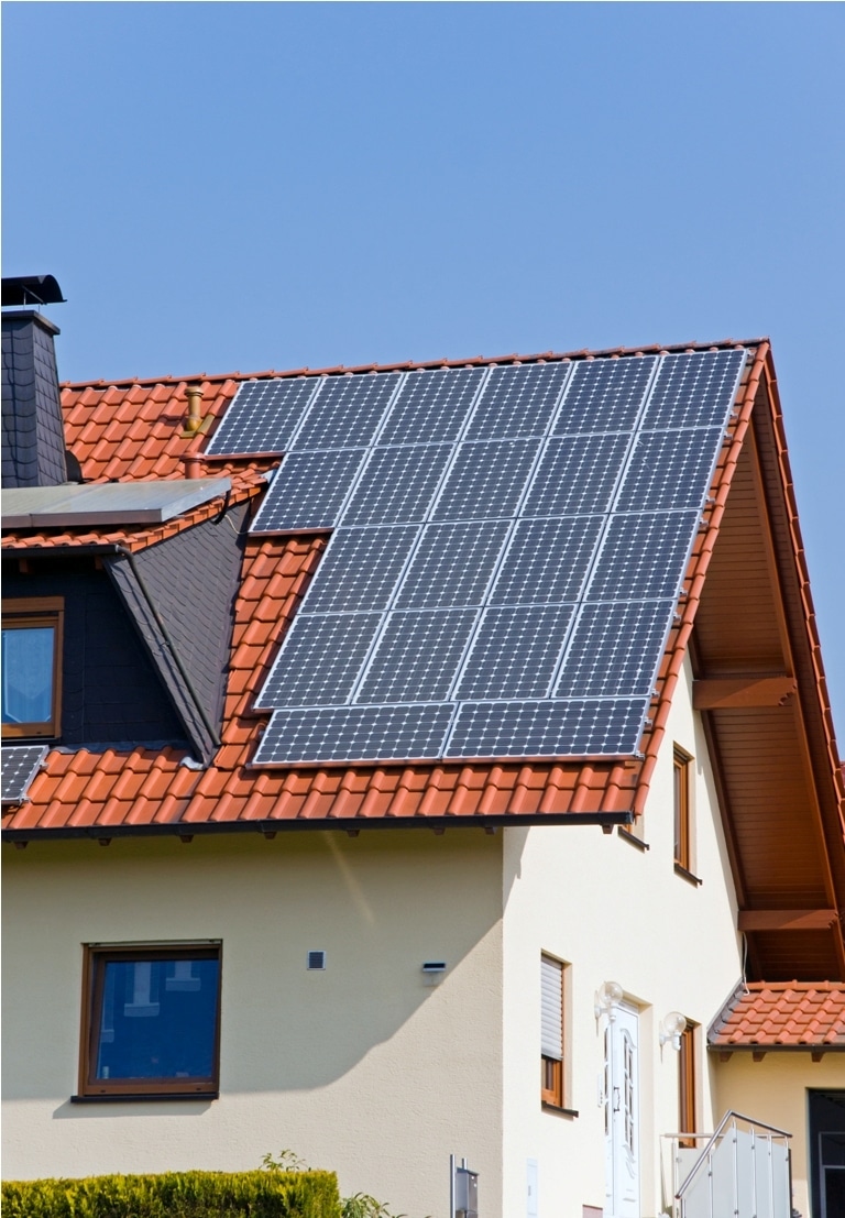 Installation de Panneaux Solaires pour Rénovation Écologique: Étapes Clés