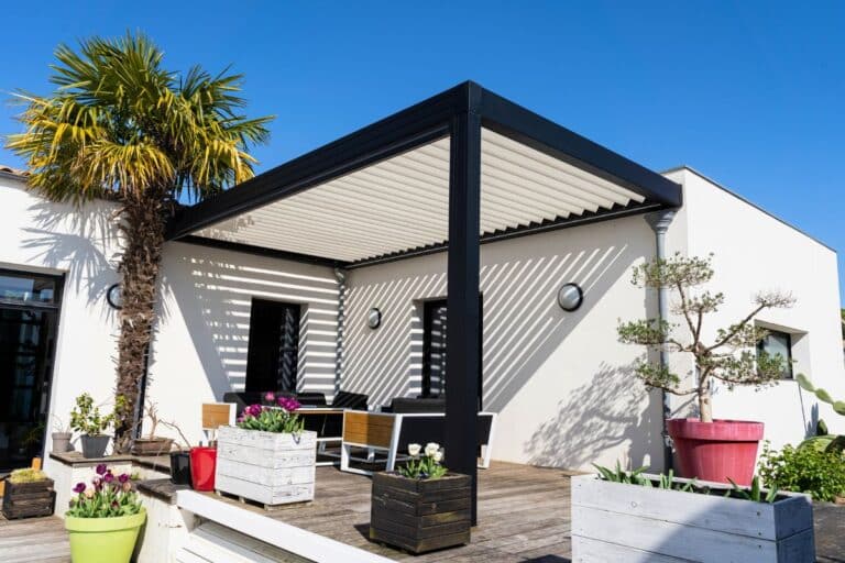 Quelle surface maximale pour une pergola sans permis de construire ? Règles et limites à connaître